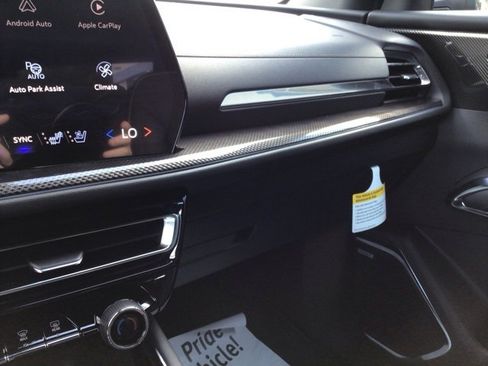 New 2026 Chevrolet Traverse High Country image 19