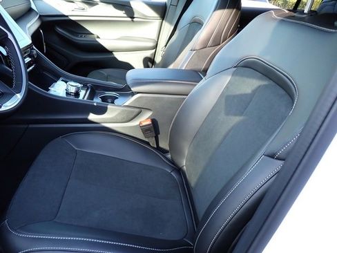 New 2025 Jeep Grand Cherokee L Altitude image 12