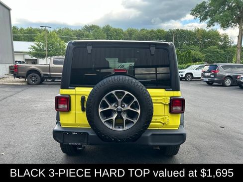 Used 2024 Jeep Wrangler Unlimited Sport AWD/4WD image 5