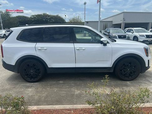 Used 2022 Kia Telluride SX w/ SX Prestige Package AWD/4WD image 5