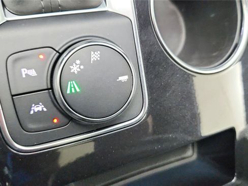 Used 2024 Chevrolet Blazer Premier w/ Driver Confidence II Package FWD image 27