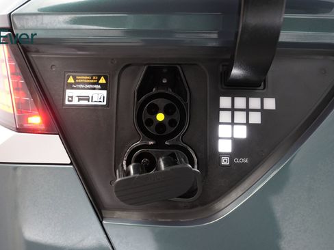 Used 2024 Hyundai Ioniq 5 SEL image 10