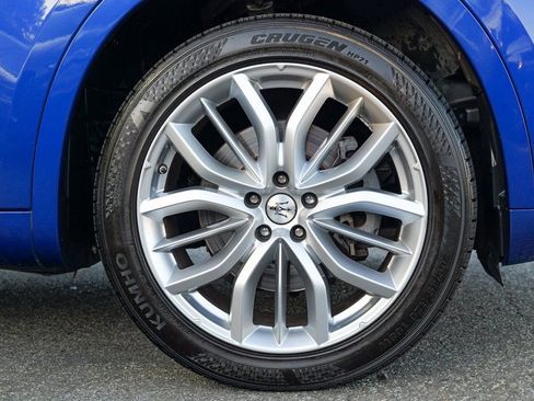 Used 2022 Maserati Levante GT image 12