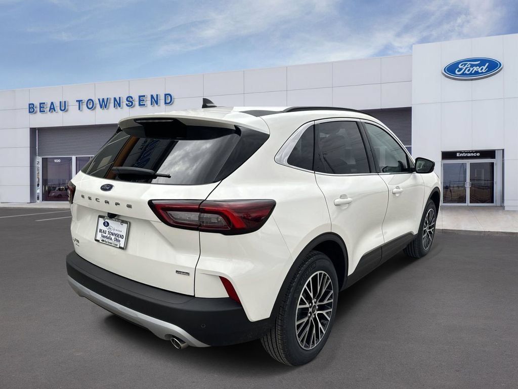 New 2025 Ford Escape SE FWD image 3
