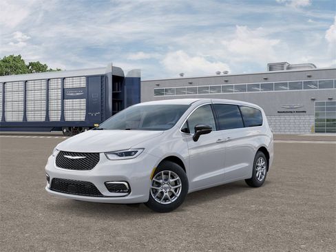 New 2026 Chrysler Pacifica Select image 1