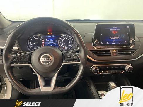 Used 2021 Nissan Altima 2.5 SR w/ SR Premium Package AWD/4WD image 15