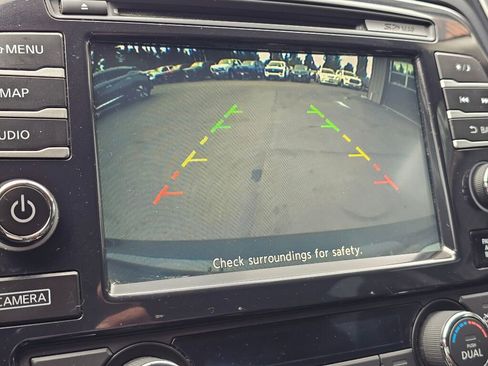 Used 2017 Nissan Maxima Platinum image 31