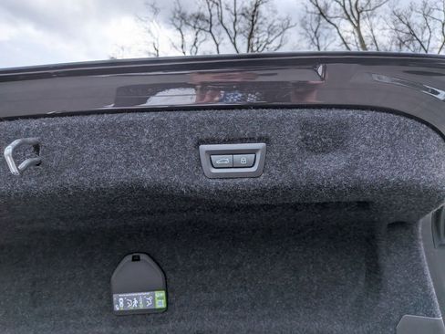 New 2026 BMW 530i xDrive w/ Premium Package image 22