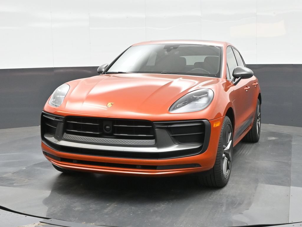 Certified 2024 Porsche Macan Turbo AWD/4WD image 11