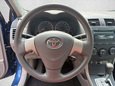 Used 2010 Toyota Corolla LE FWD image 15