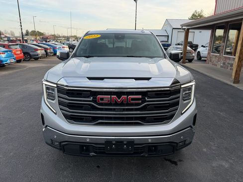 Used 2022 GMC Sierra 1500 SLT w/ SLT Premium Plus Package image 12