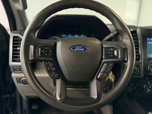 Used 2022 Ford F250 XLT w/ XLT Premium Package AWD/4WD image 28