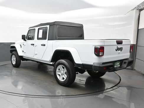 Used 2022 Jeep Gladiator Sport AWD/4WD image 5