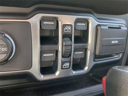 Used 2021 Jeep Wrangler Unlimited Sport image 17