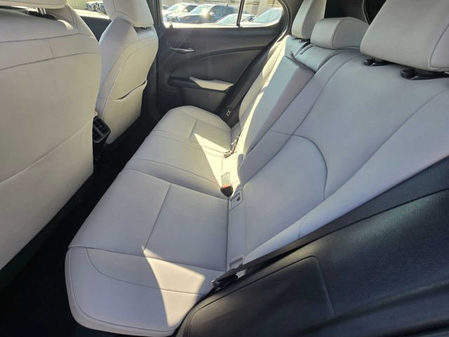 Used 2020 Lexus UX 250h w/ Premium Package AWD/4WD image 17