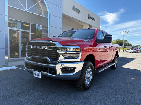 Certified 2026 RAM 2500 Big Horn AWD/4WD image 3