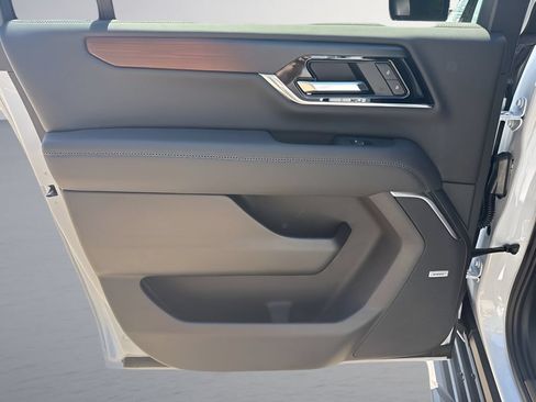 New 2026 GMC Yukon XL Denali AWD/4WD image 31