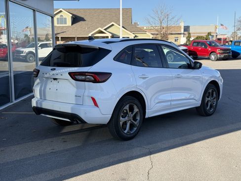 Used 2023 Ford Escape ST-Line w/ Tech Pack #1 image 5