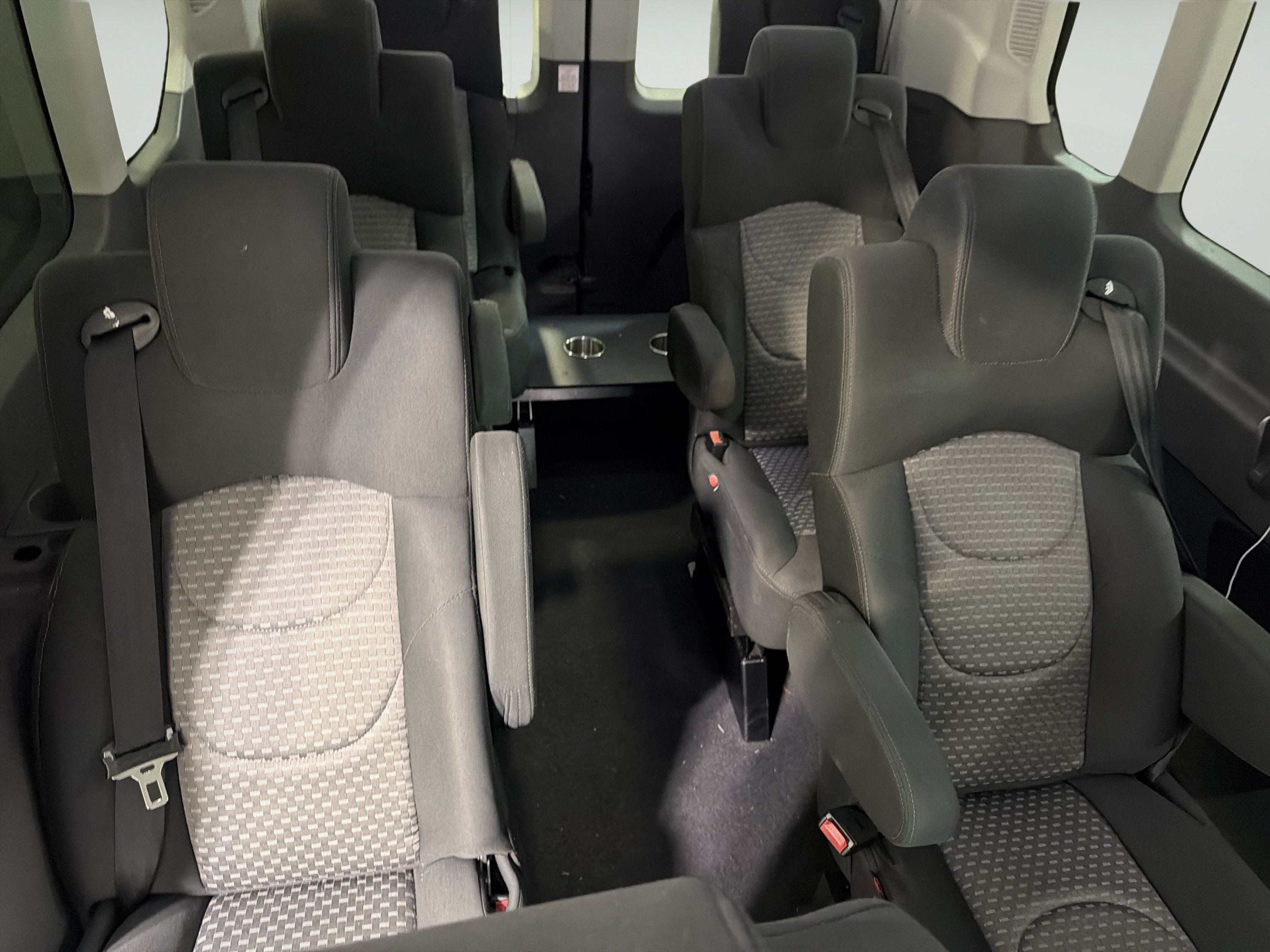 Used 2024 Ford Transit 350 XLT RWD image 11