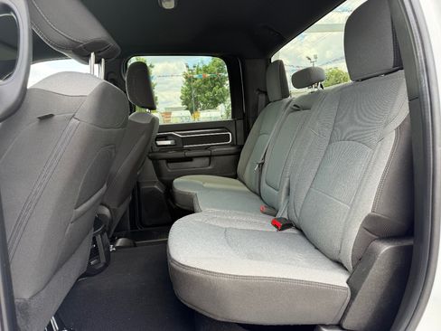 Used 2024 RAM 3500 Big Horn AWD/4WD image 26