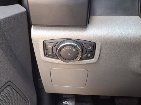 Used 2017 Ford F150 XL w/ Equipment Group 101A Mid AWD/4WD image 20