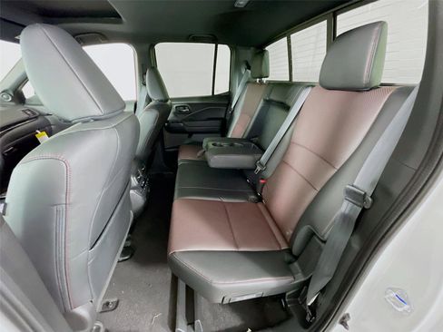 New 2026 Honda Ridgeline Black Edition image 16