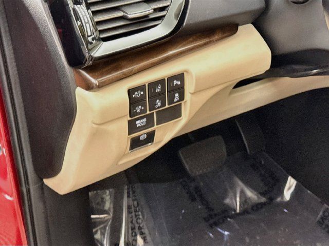 Used 2019 Acura RDX w/ Advance Package AWD/4WD image 10
