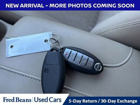 Used 2019 Nissan Rogue SV w/ Premium Package image 14