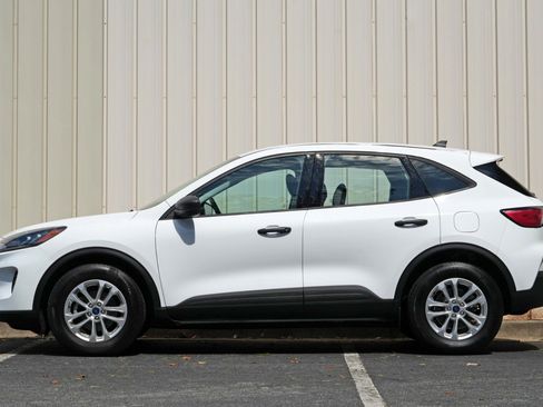 Used 2022 Ford Escape S AWD/4WD image 8