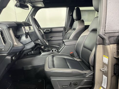 New 2025 Ford Bronco Outer Banks w/ Sasquatch Package image 10