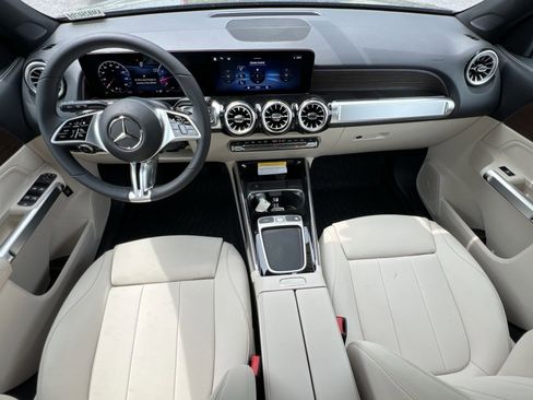 New 2026 Mercedes-Benz GLB 250 4MATIC image 13