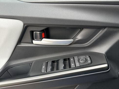 New 2026 Subaru Solterra AWD/4WD image 17