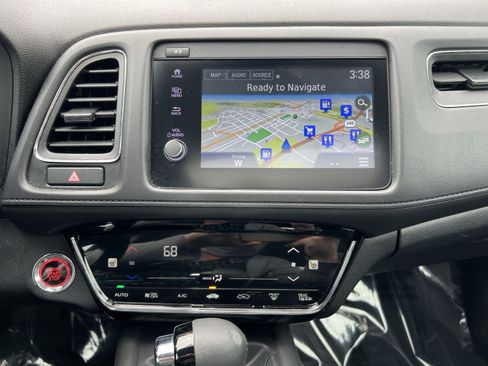 Used 2019 Honda HR-V Touring image 20