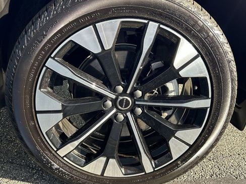 New 2026 Volvo XC60 B5 Plus w/ Climate Package image 13