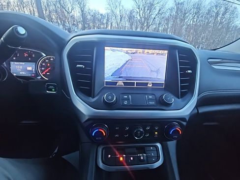 Used 2021 GMC Acadia SLE w/ Driver Convenience Package image 12