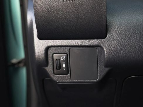 Used 2009 Toyota Yaris Sedan w/ Convenience Pkg FWD image 38