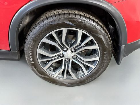 Used 2016 Mitsubishi Outlander Sport ES AWD/4WD image 35