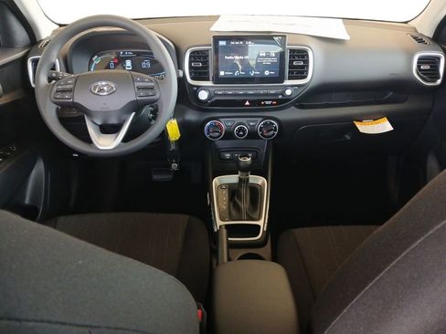 New 2026 Hyundai Venue SE FWD image 10