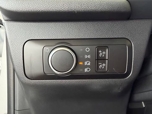 Used 2025 Ford Escape Active image 13