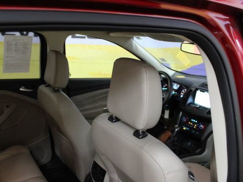 Used 2018 Ford Escape SEL w/ Canadian Touring Package AWD/4WD image 10