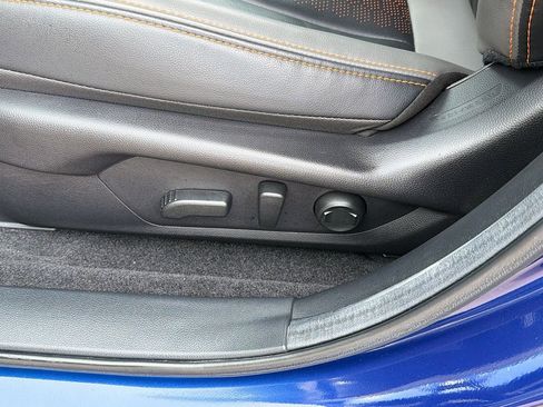 Used 2025 Subaru Crosstrek 2.5i Limited w/ Popular Package #3A image 19