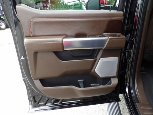 Used 2025 Ford F350 King Ranch w/ Chrome Package AWD/4WD image 32