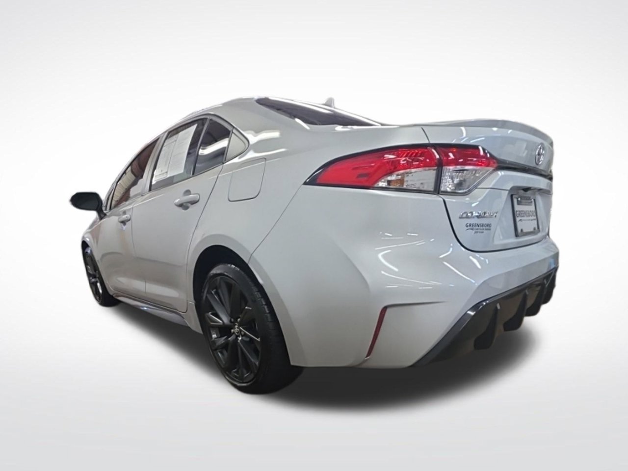 Used 2024 Toyota Corolla SE FWD image 6