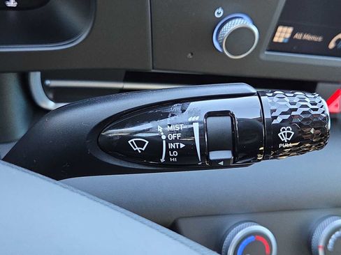 New 2026 Hyundai Elantra SE image 25