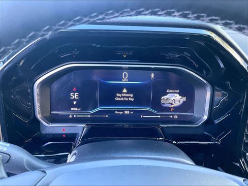 Used 2024 Chevrolet Silverado 1500 High Country w/ Midnight Edition image 22