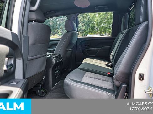 Used 2024 Nissan Titan SV w/ SV Convenience Package RWD image 19