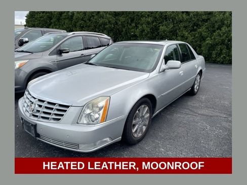 Used 2009 Cadillac DTS w/ Platinum Edition FWD image 1