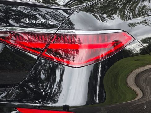 Used 2022 Mercedes-Benz S 580 4MATIC Sedan image 11