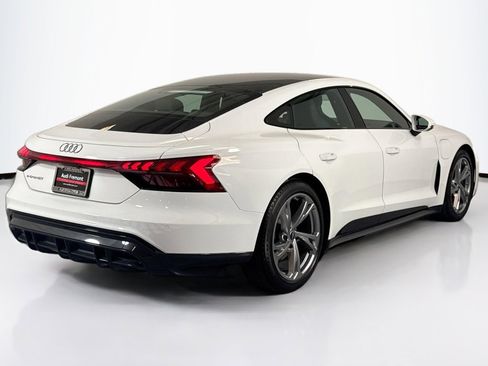 Used 2022 Audi e-tron GT Premium Plus image 5