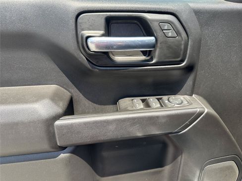 Used 2021 Chevrolet Silverado 1500 Custom RWD image 18